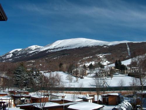 Hotel Edelweiss San Zeno di Montagna Exterior photo